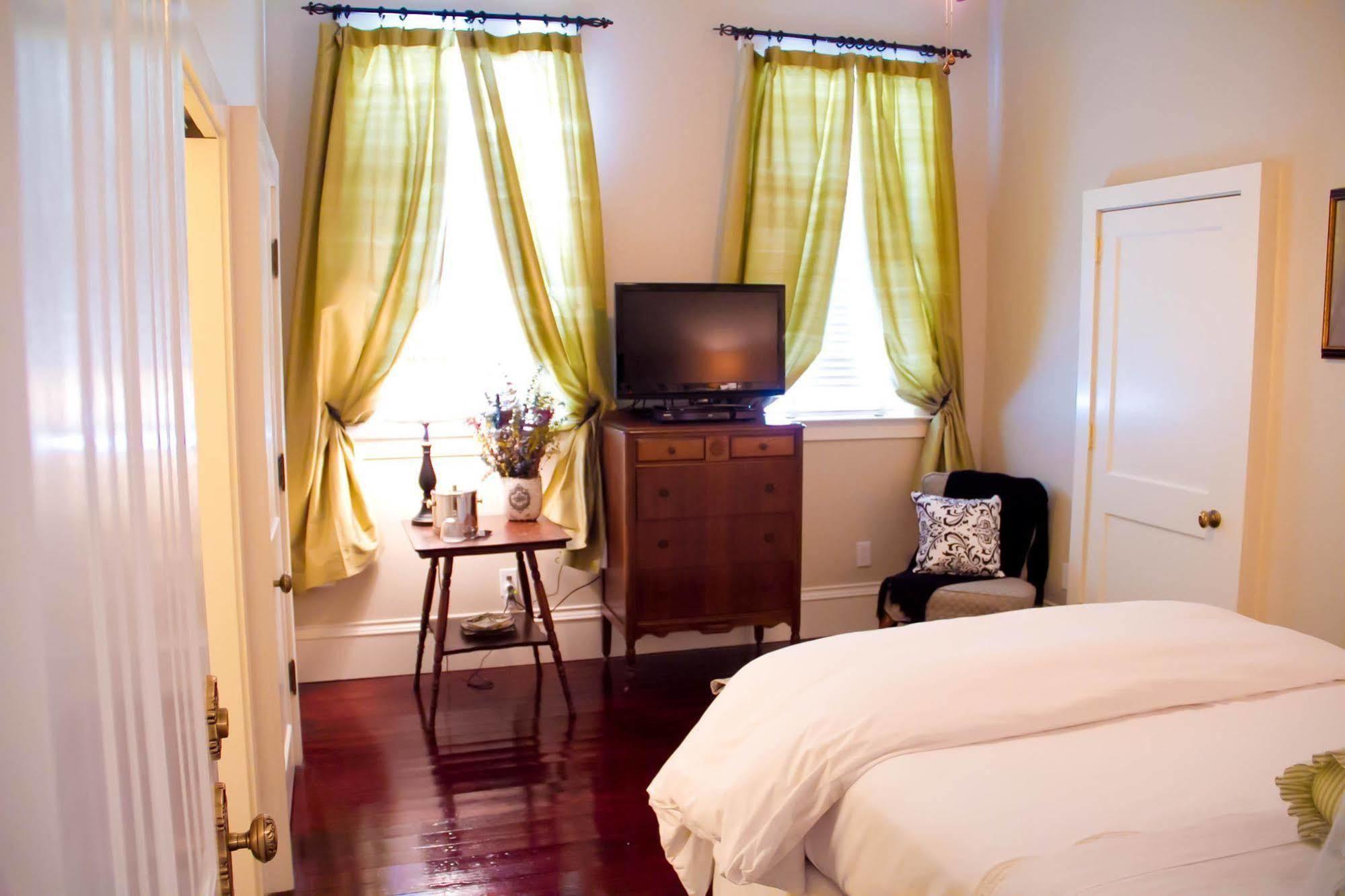 Grand Magnolia Ballroom & Suites Паскагула Екстериор снимка